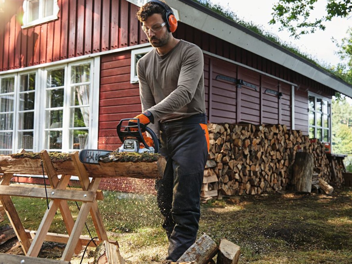 Kit Perfetto: 10 Accessori Essenziali per Ottimizzare la Tua Motosega