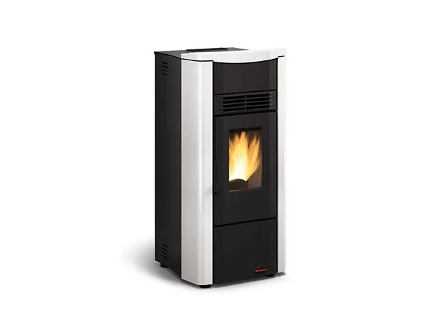 Nordica Stufa a pellet ventilata GIUSY
