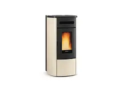 Nordica Termotufa a pellet ventilata GUENDA IDRO