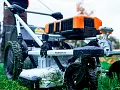 Rasaerba a batteria professionale semovente RASION 3 EASY Rasaerba a batteria professionale semovente RASION 3 EASY